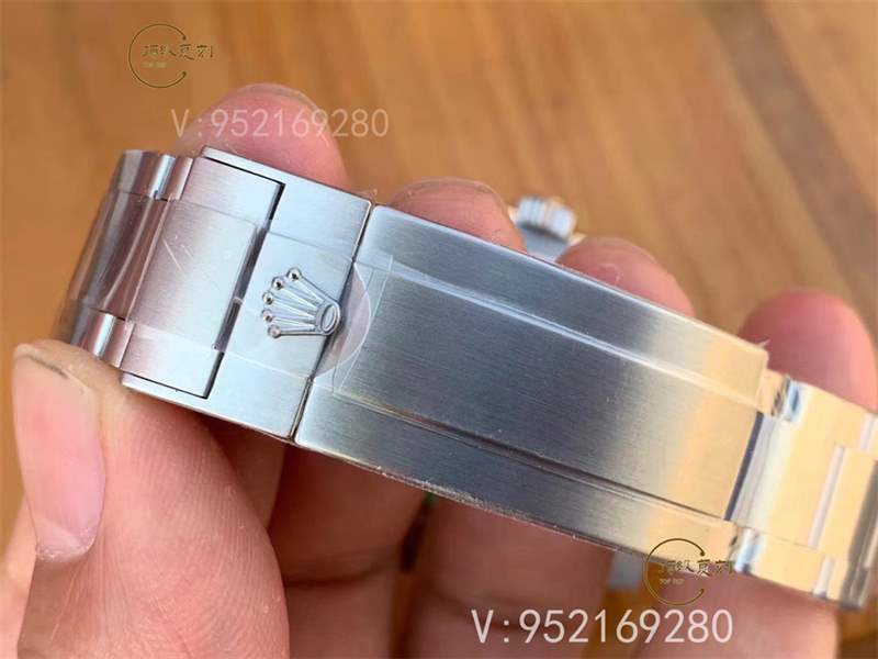 AR廠勞力士v3版綠水鬼復(fù)刻做工怎么樣,對(duì)比正品一眼假嗎-復(fù)刻表