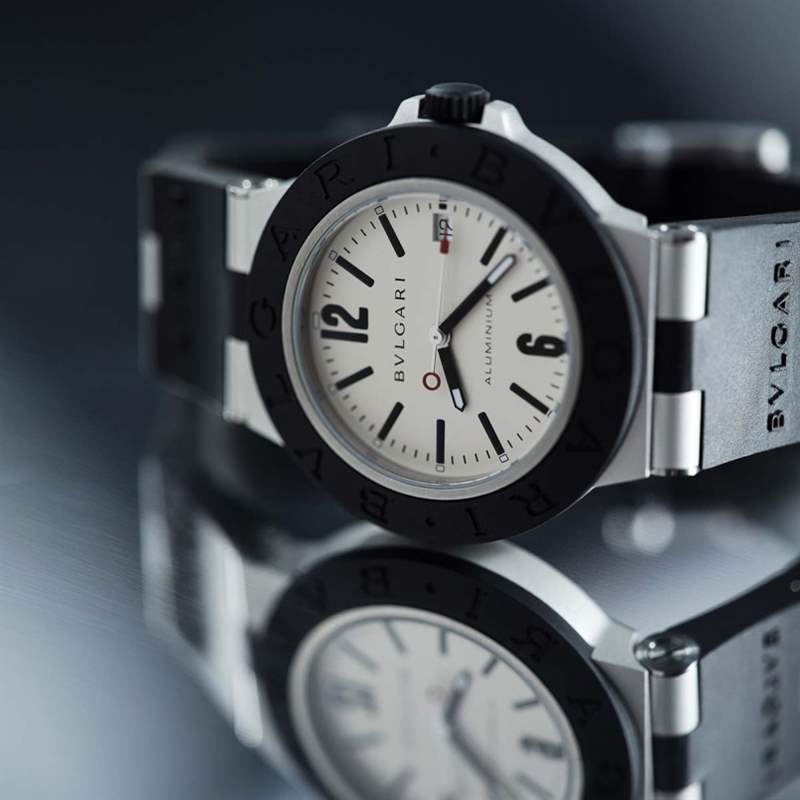 BVLGARI ALUMINIUM 系列自動上鏈鋁合金腕表HK$21,900 BVLGARI Aluminium由HK21,900起即可入手|戴表也最緊要黑白分別-復刻表