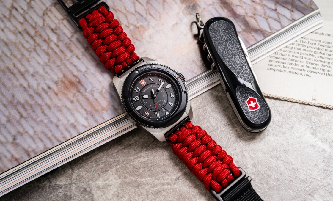 VICTORINOX - Journey 1884 最潮雙色上身VICTORINOX設計力再進化