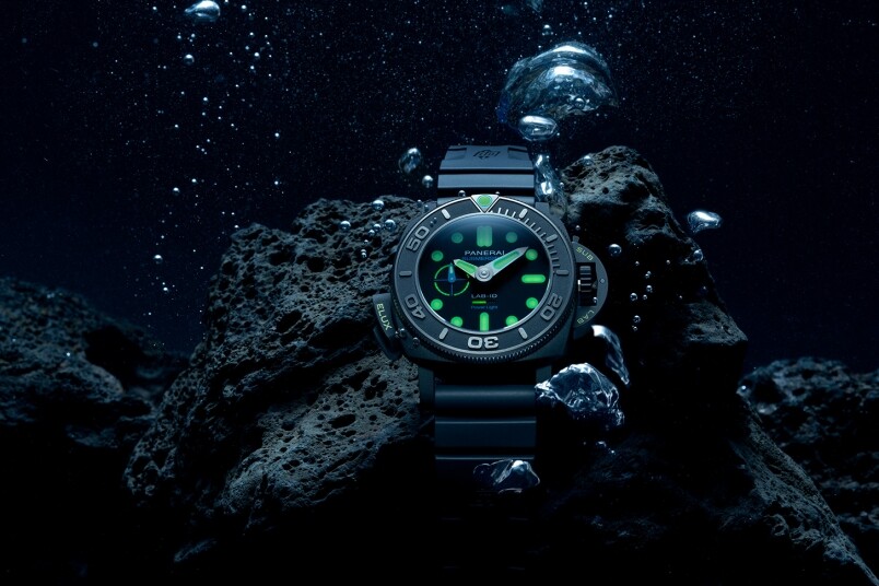 夜光功能新高度！ Panerai全新Submersible Elux LAB-ID腕表 以純機械一鍵開關發光系統