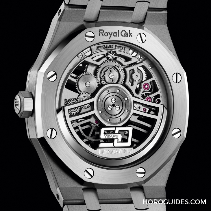 AUDEMARS PIGUET - ROYAL OAK - 26735ST. OO.1320ST.02 - 不銹鋼 VS 沙金你更愛哪一種？ AP愛彼Royal Oak自動上鏈飛行陀飛輪鏤空腕表Ref.26735